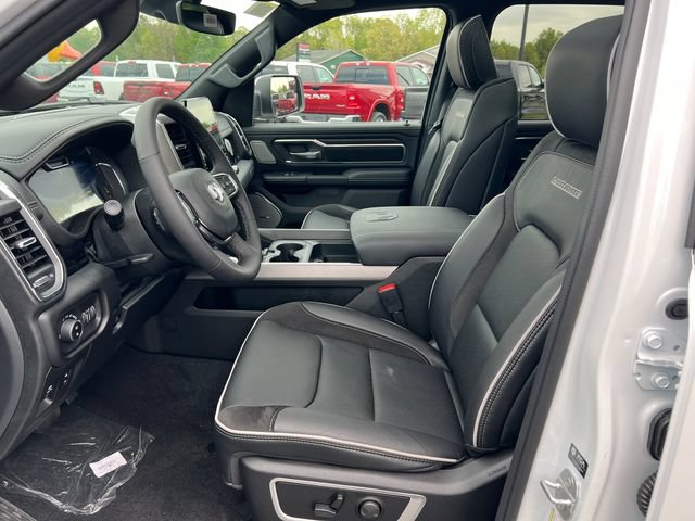 New 2026 RAM 1500 Laramie AWD/4WD image 4