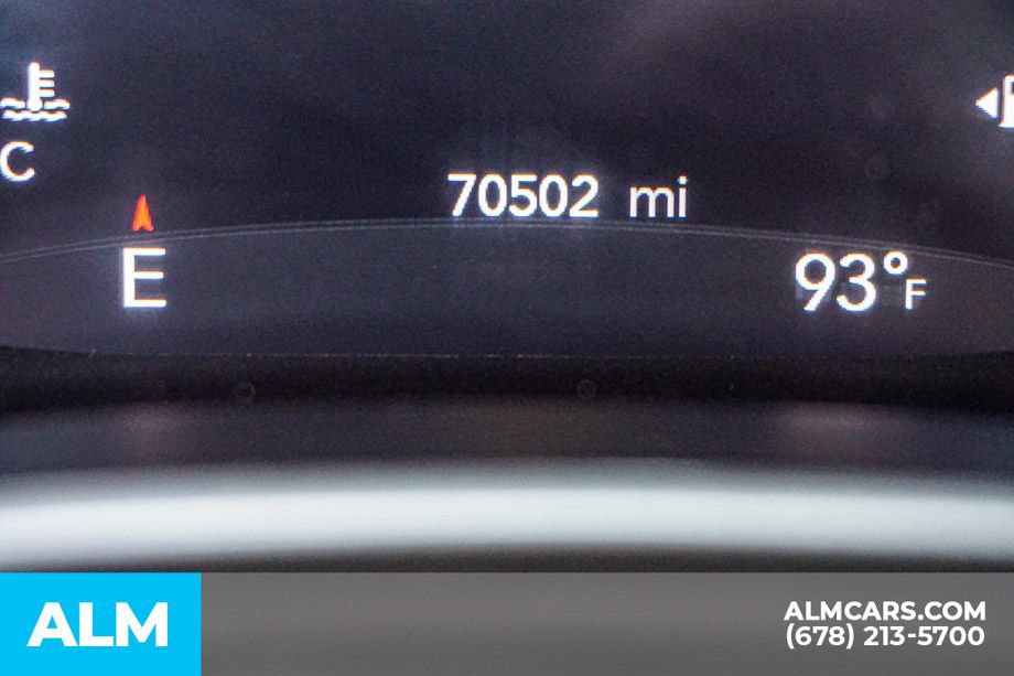 Used 2023 Chrysler Pacifica Touring-L FWD image 59