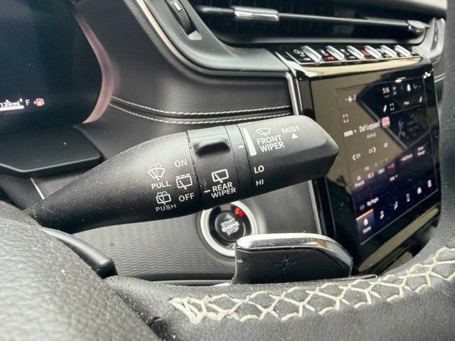 Used 2024 Jeep Grand Cherokee L Altitude AWD/4WD image 31