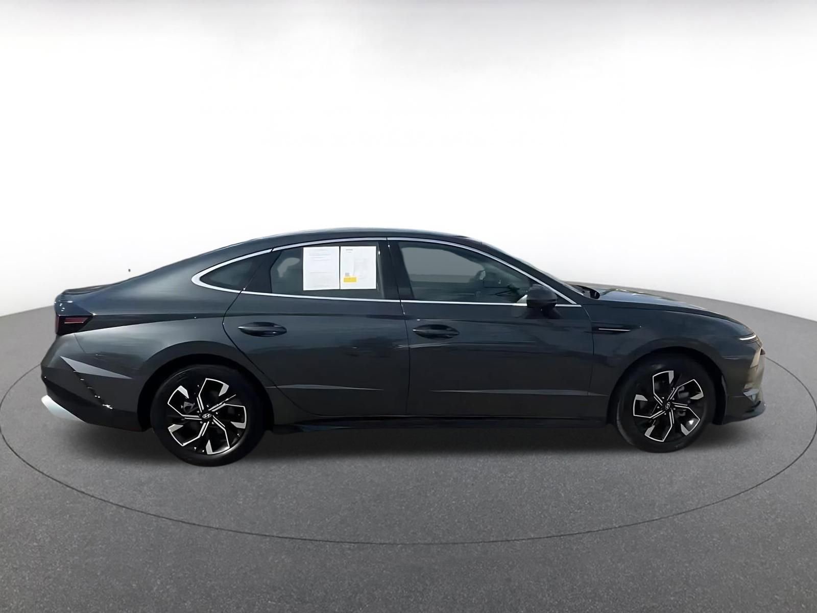 Used 2025 Hyundai Sonata SEL image 15