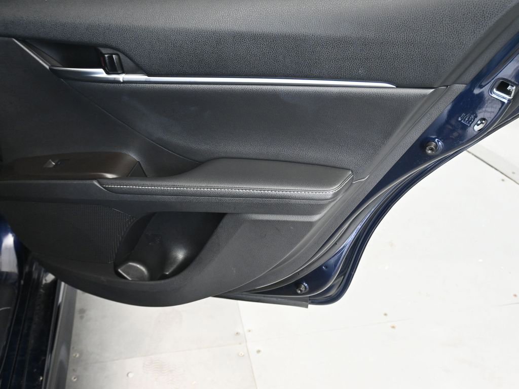 Used 2021 Toyota Camry XSE image 34