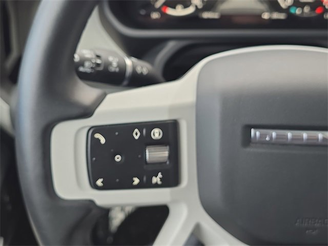 Used 2025 Land Rover Defender 110 S image 19