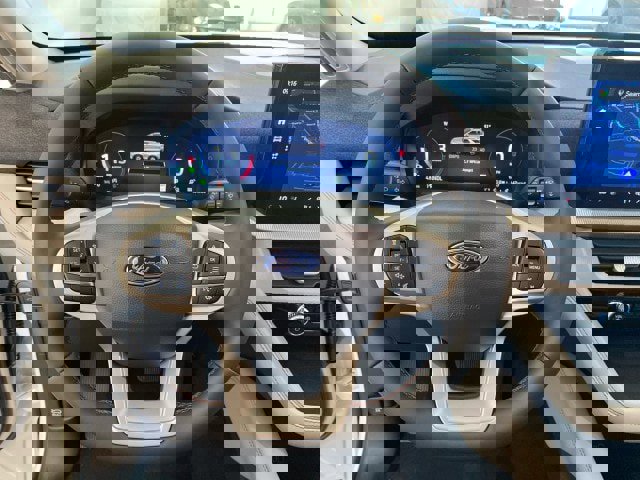 New 2026 Ford Explorer Active w/ Active Comfort Package image 20