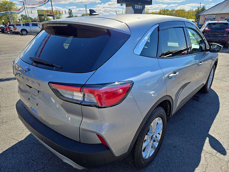 Used 2021 Ford Escape SE w/ Cold Weather Package image 5