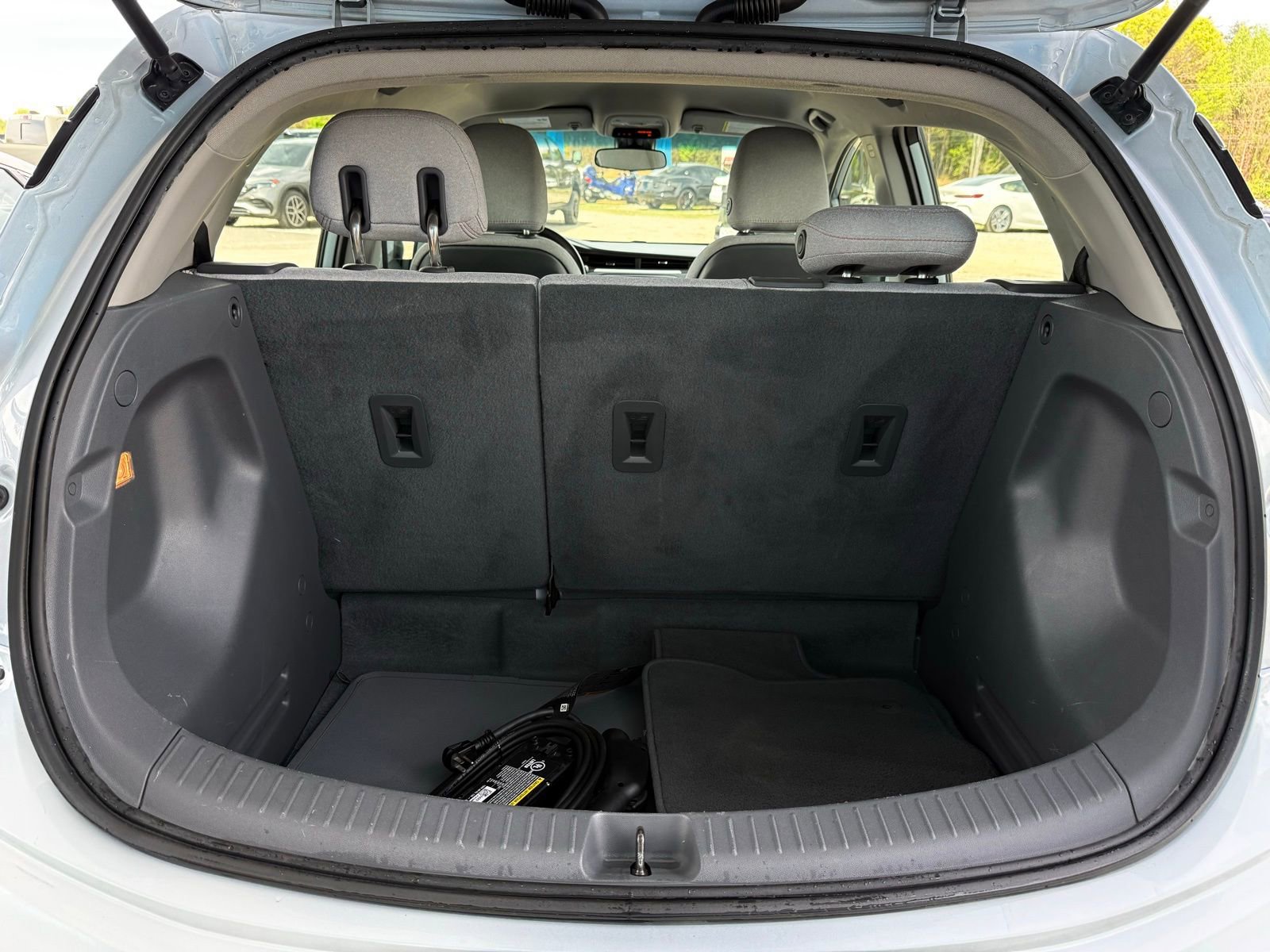 Used 2018 Chevrolet Bolt LT FWD image 43