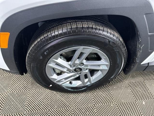 Certified 2025 Hyundai Tucson SE image 10