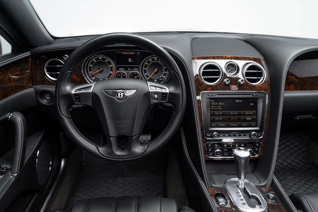 Used 2014 Bentley Flying Spur W12 image 24