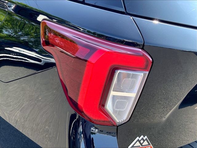 Used 2022 Ford Explorer Timberline w/ Timberline Technology Package AWD/4WD image 29