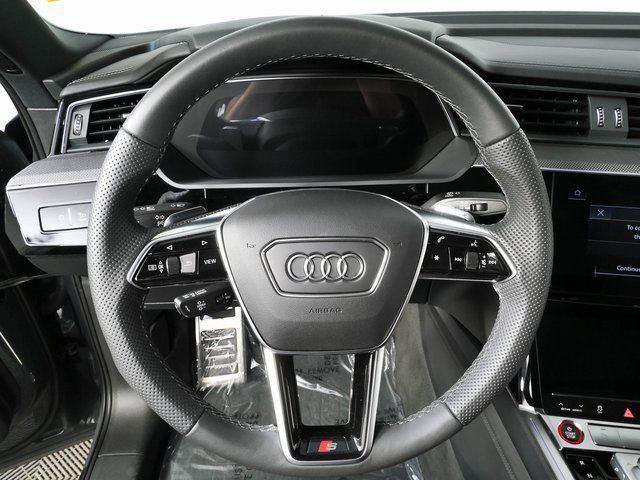 Used 2024 Audi SQ8 e-tron Premium Plus w/ Black Optic Package AWD/4WD image 11