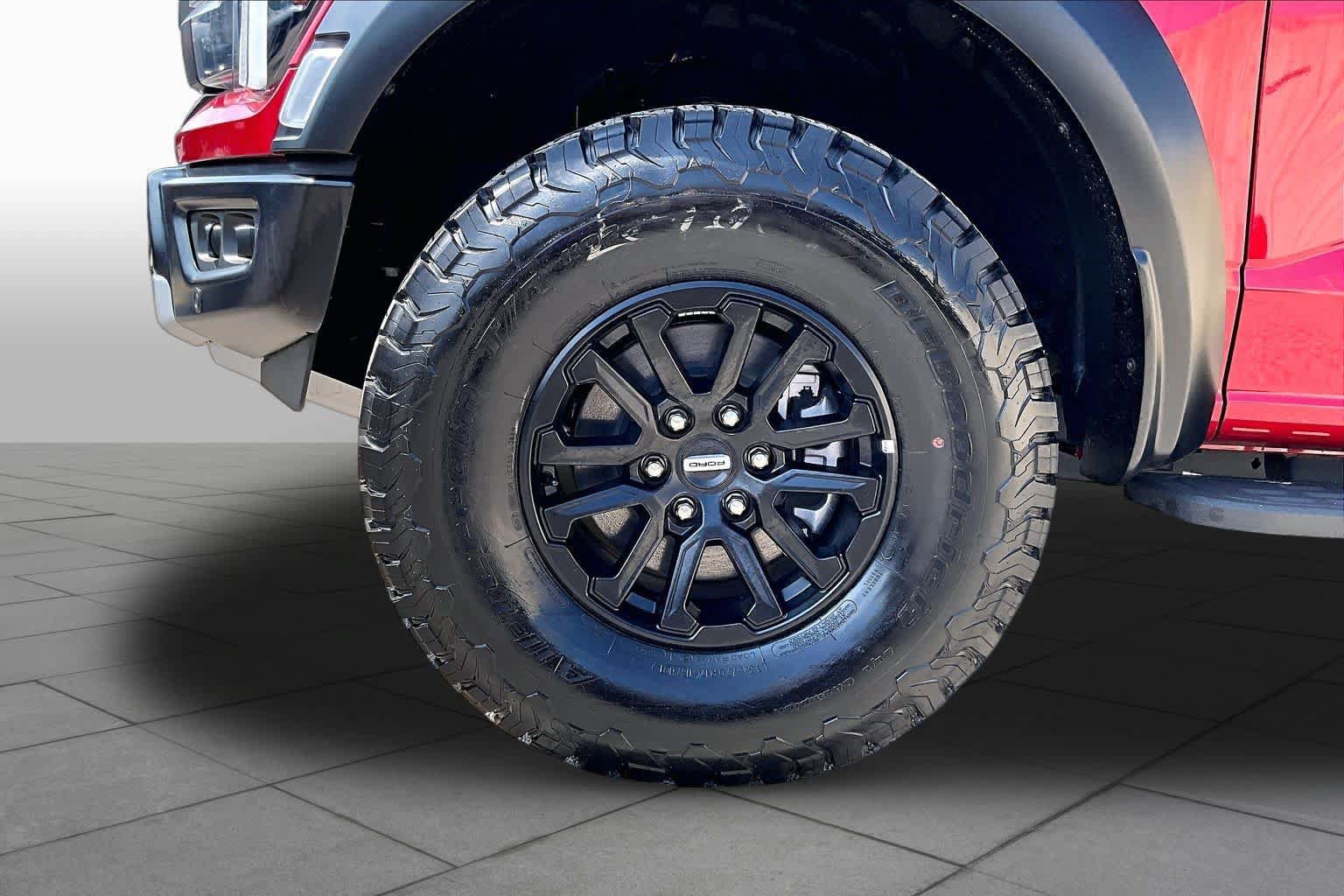 Used 2024 Ford F150 Raptor AWD/4WD image 11