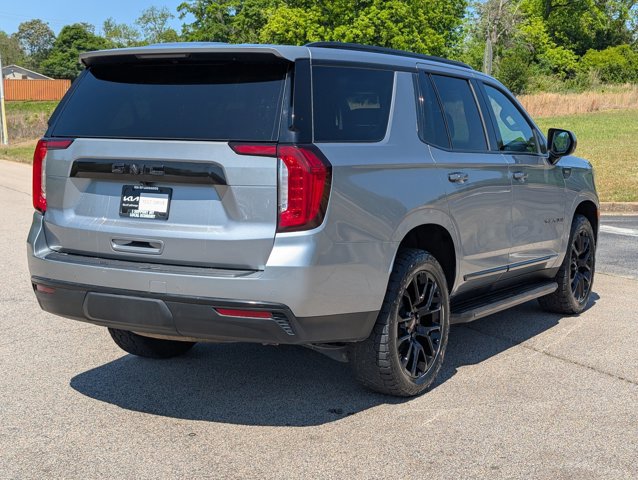 Used 2023 GMC Yukon SLT AWD/4WD image 7