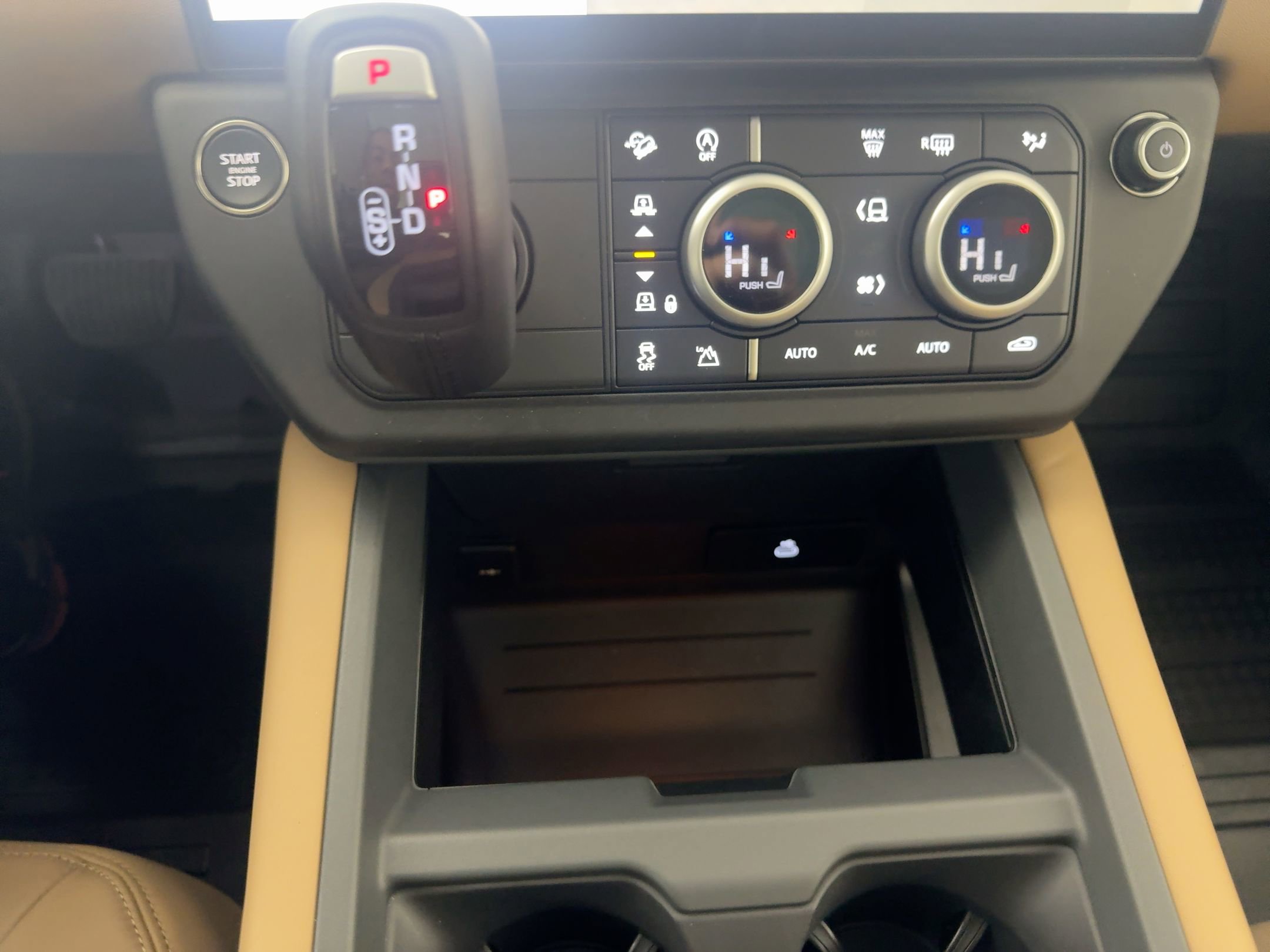 New 2026 Land Rover Defender 110 X-Dynamic SE image 20