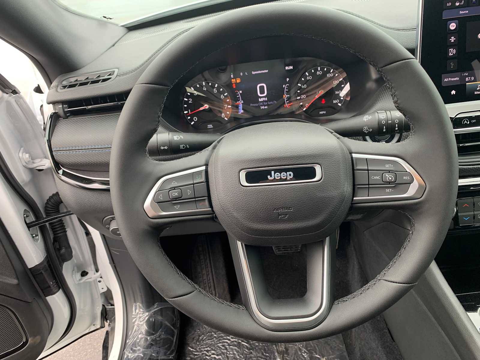 New 2026 Jeep Compass Latitude AWD/4WD image 10
