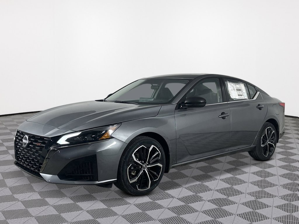 New 2025 Nissan Altima 2.5 SR image 8