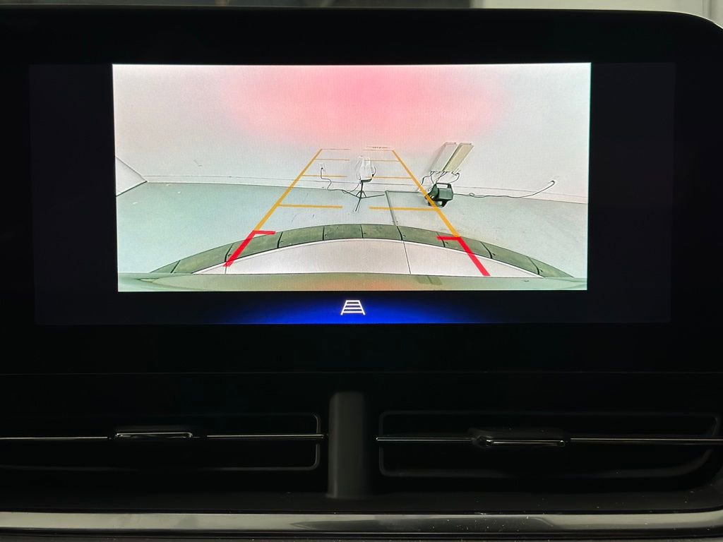 Used 2024 Chevrolet Trax LT w/ Driver Confidence Package image 6