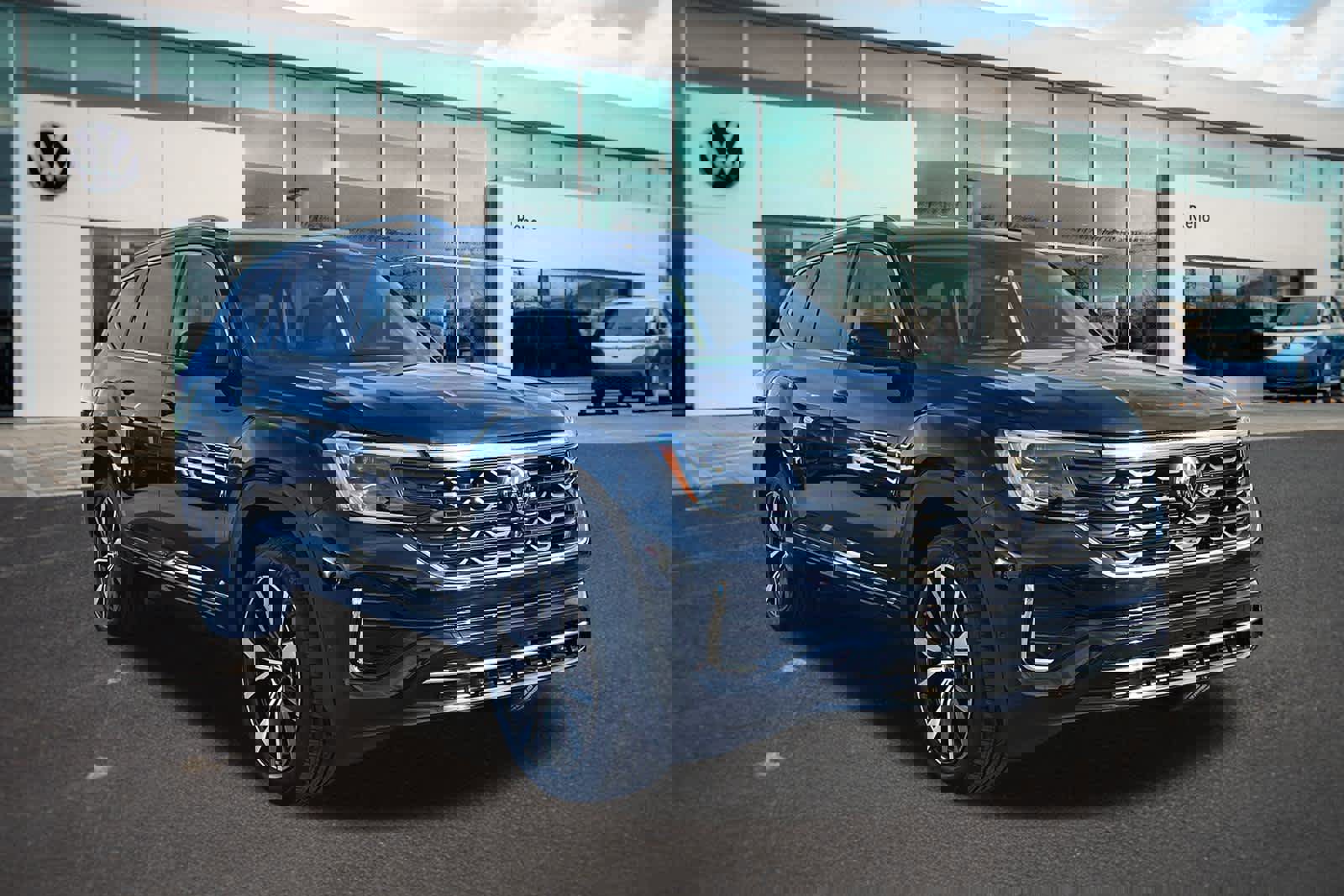 New 2026 Volkswagen Atlas SEL Premium R-Line image 3