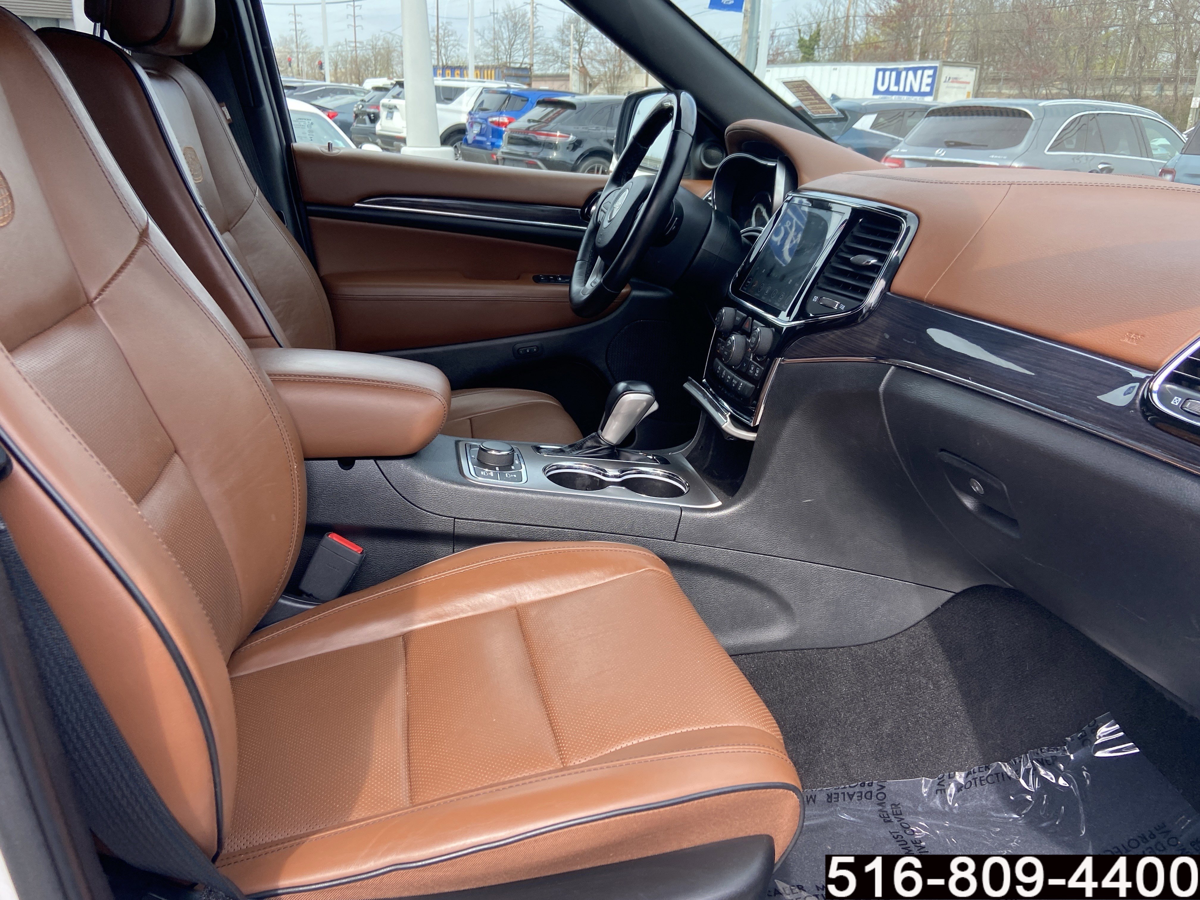 Used 2020 Jeep Grand Cherokee Overland AWD/4WD image 25