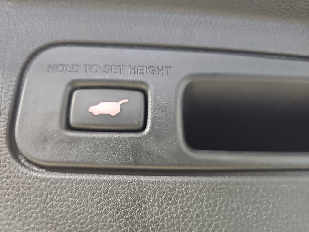 Used 2023 Honda Pilot Elite image 18