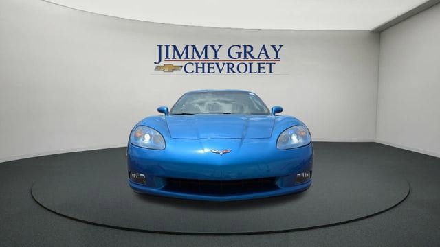 Used 2010 Chevrolet Corvette Coupe w/ 1LT RWD image 8