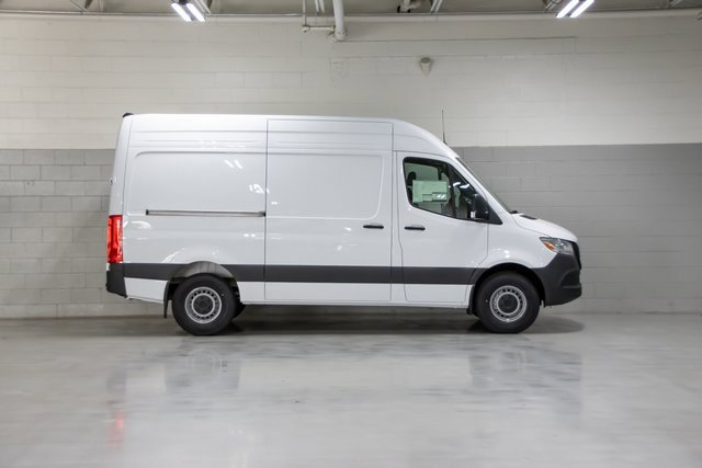Used 2024 Mercedes-Benz Sprinter 144 Cargo image 2