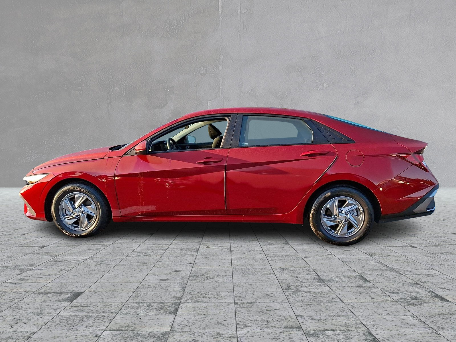 Certified 2024 Hyundai Elantra SE FWD image 7