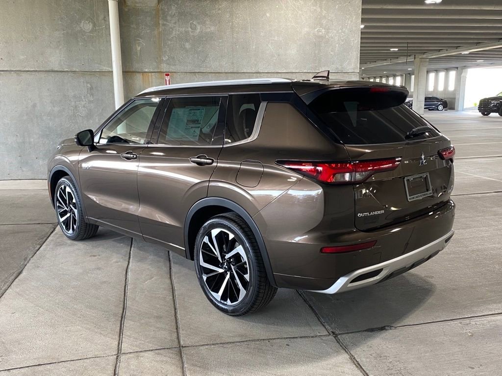 New 2023 Mitsubishi Outlander SEL image 5