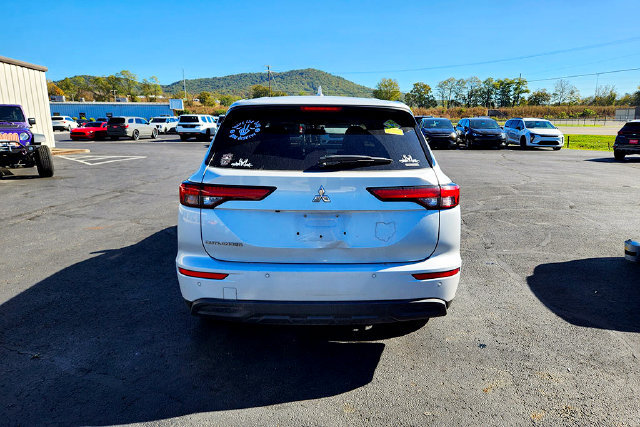 Used 2022 Mitsubishi Outlander ES AWD/4WD image 35