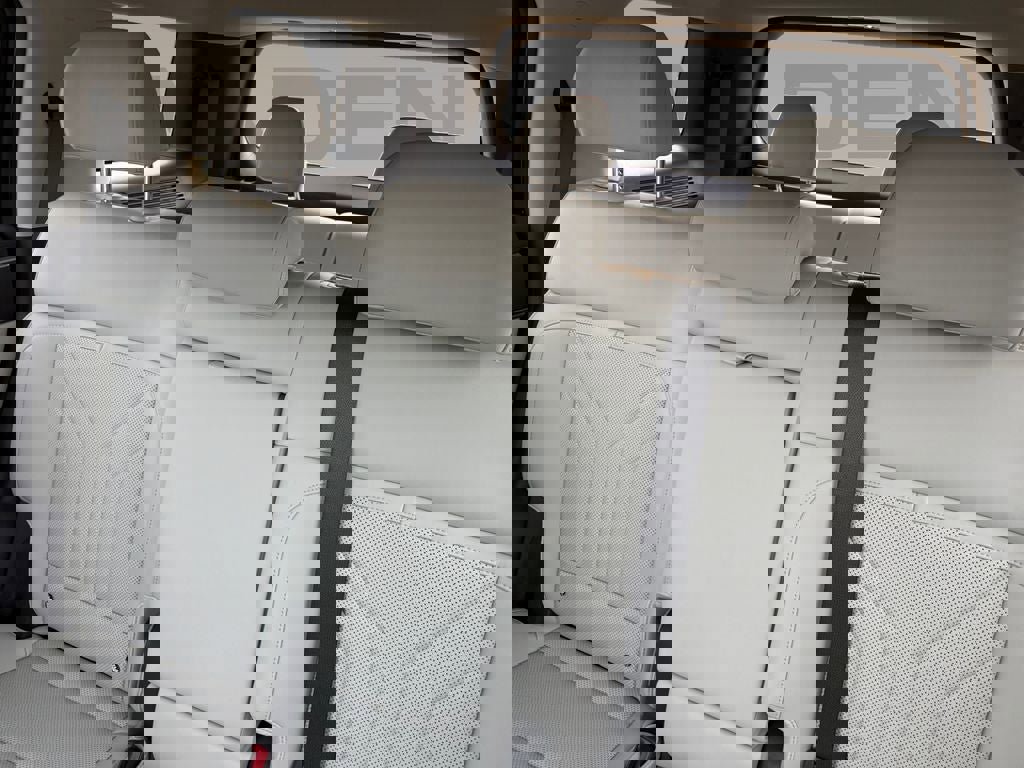 New 2026 Hyundai Santa Fe SEL image 3