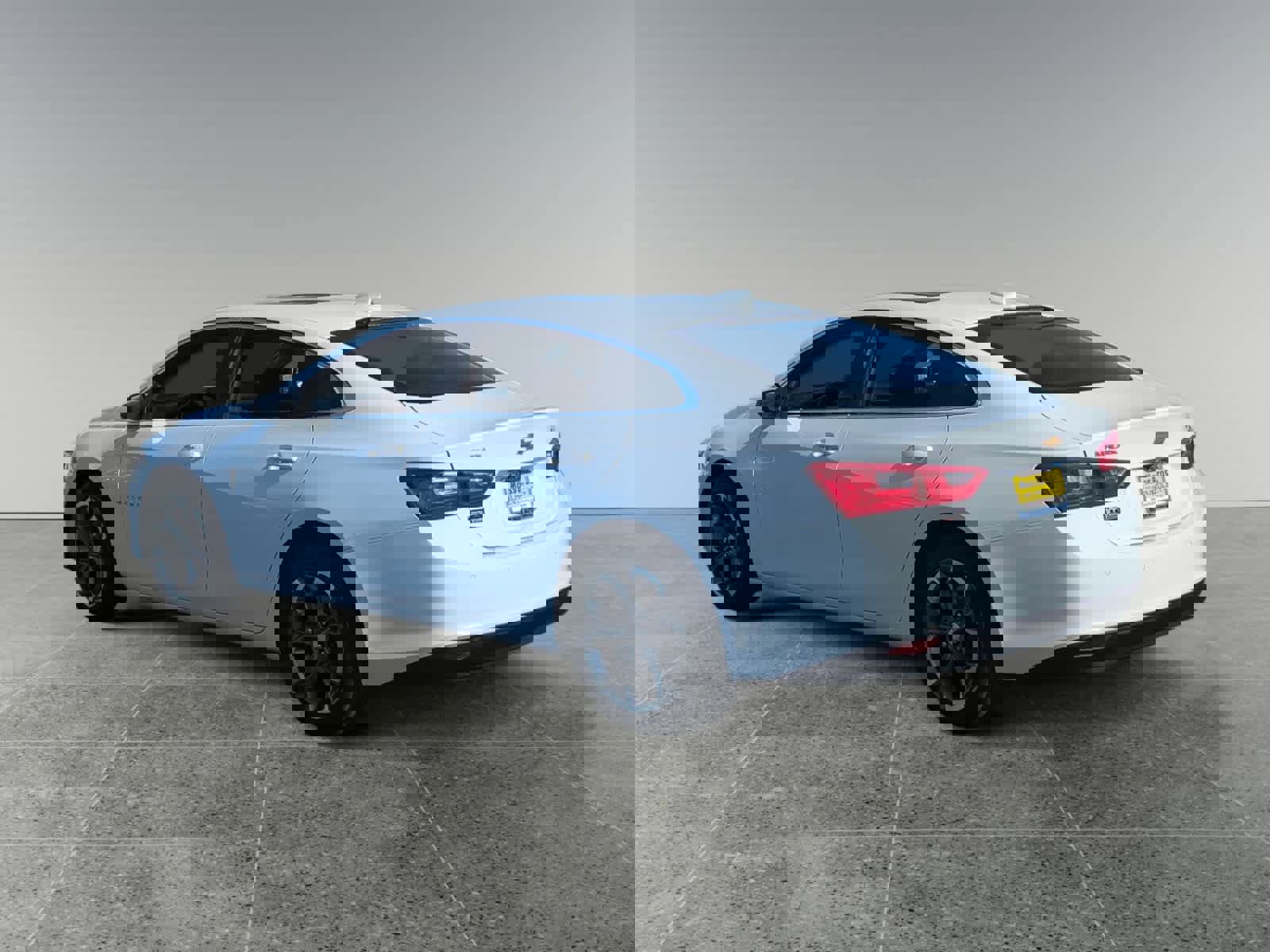 Used 2024 Chevrolet Malibu LT image 3