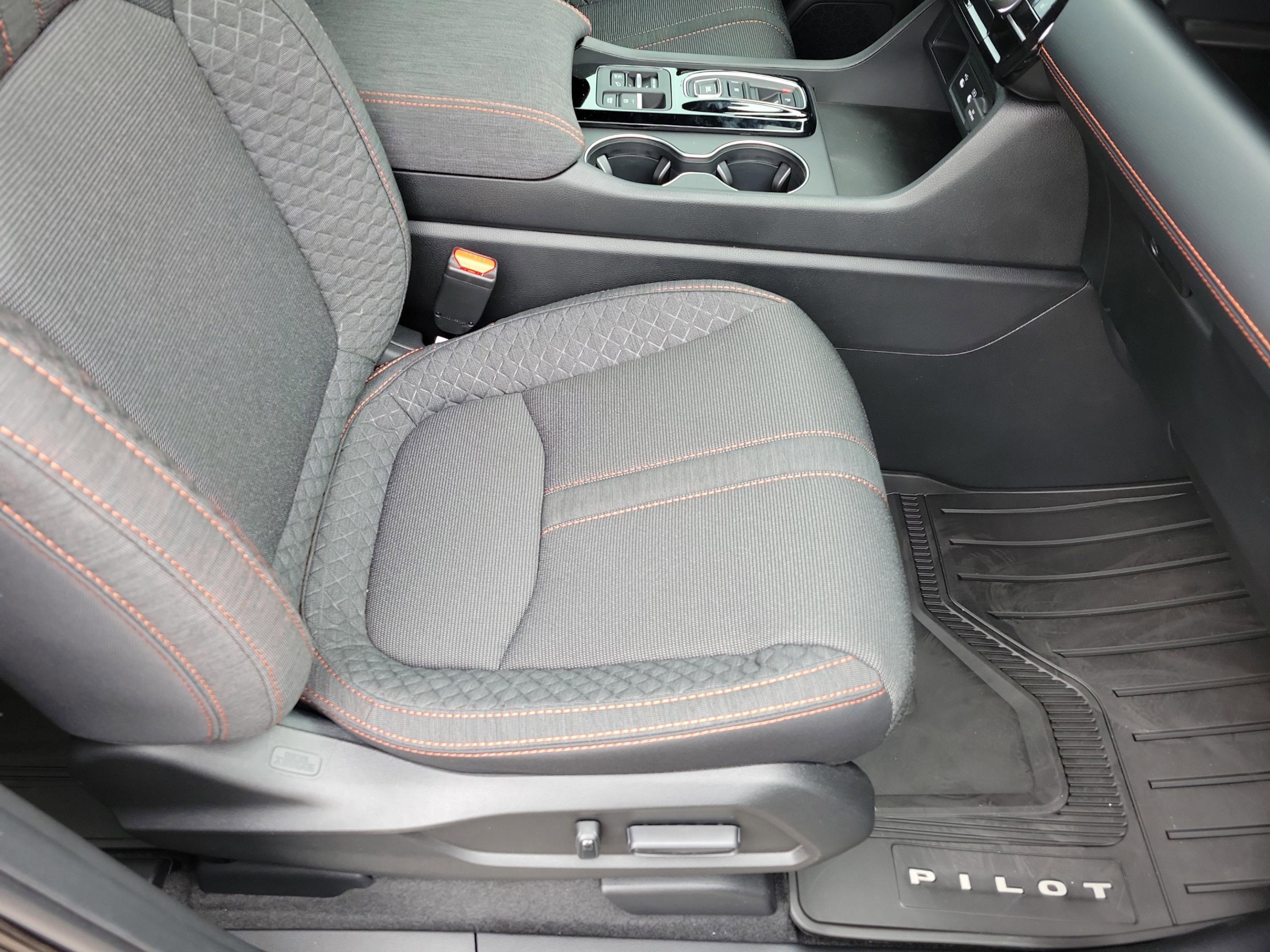 New 2026 Honda Pilot Sport image 19