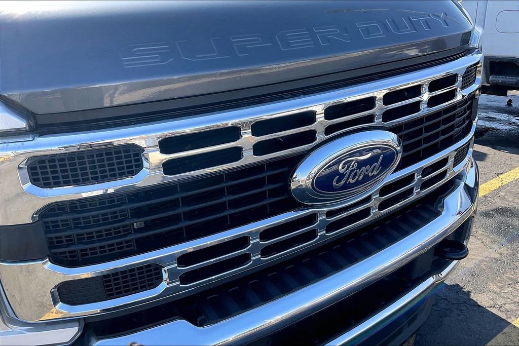 Used 2024 Ford F350 XLT image 28