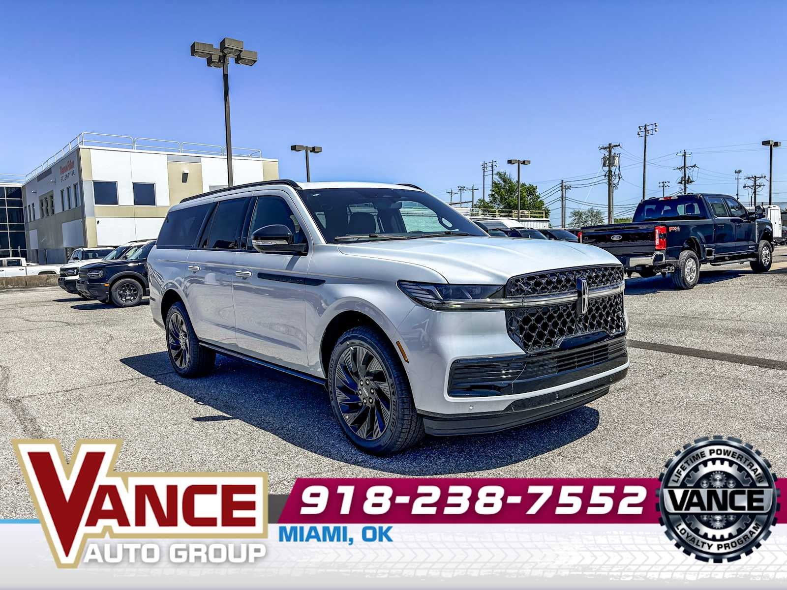 New 2026 Lincoln Navigator L Reserve AWD/4WD image 1