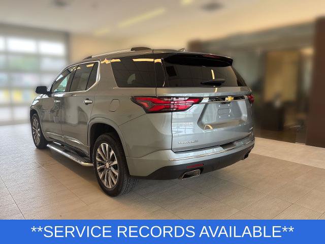 Used 2023 Chevrolet Traverse Premier FWD image 3