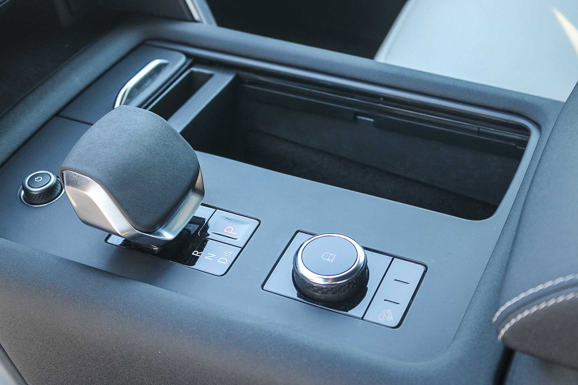 Used 2023 Land Rover Discovery S R-Dynamic image 20