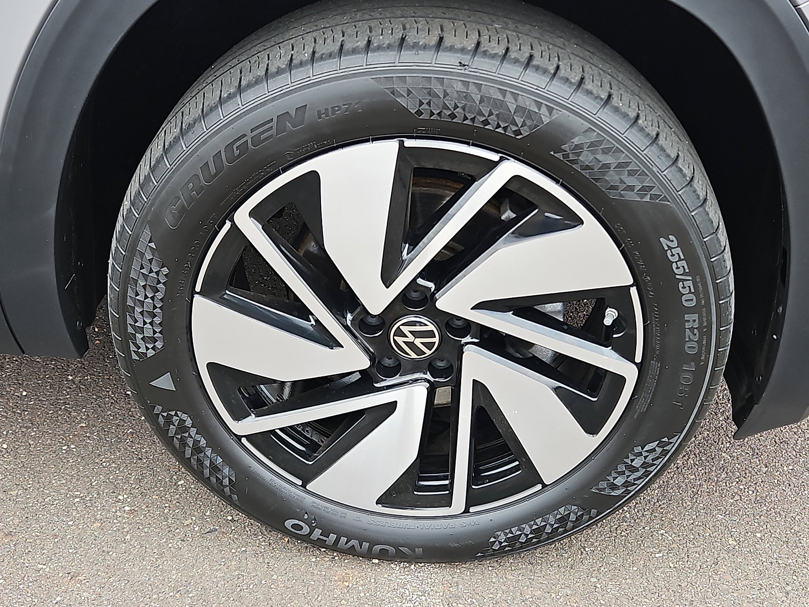 Used 2024 Volkswagen Atlas SE image 8