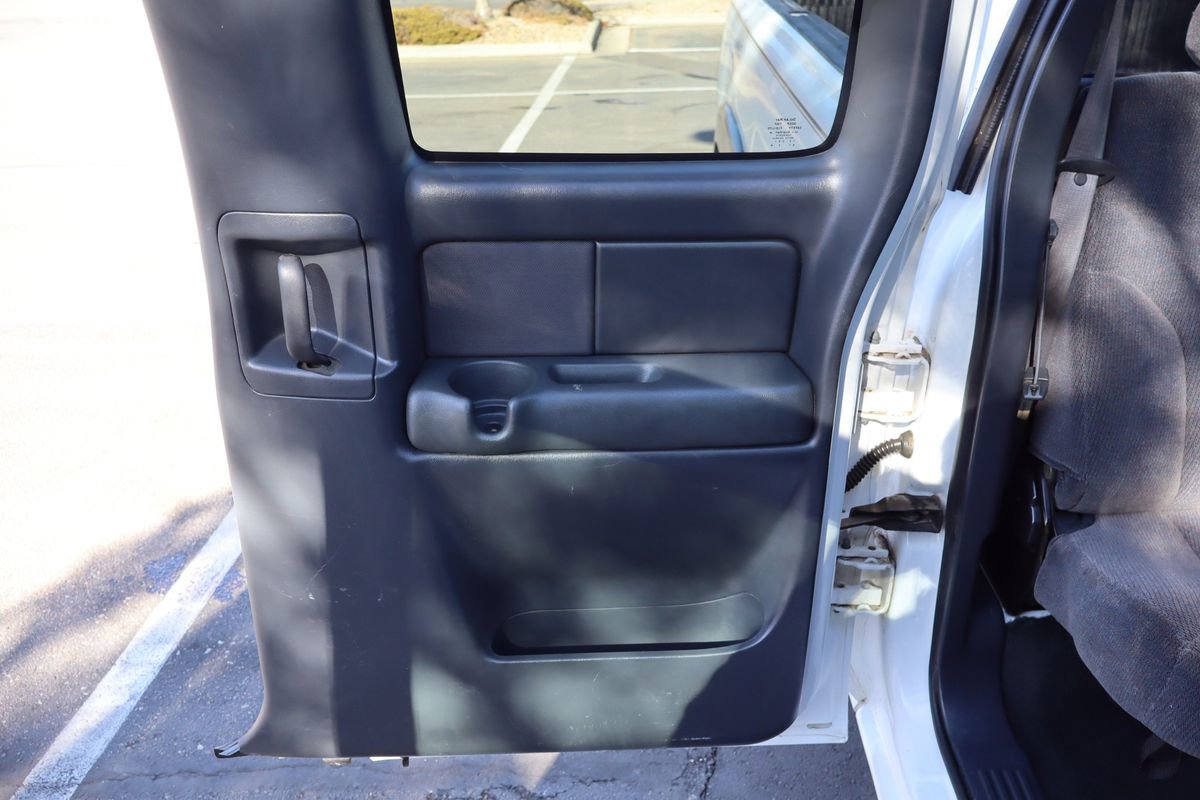 Used 2000 GMC Sierra 2500 SLE image 24