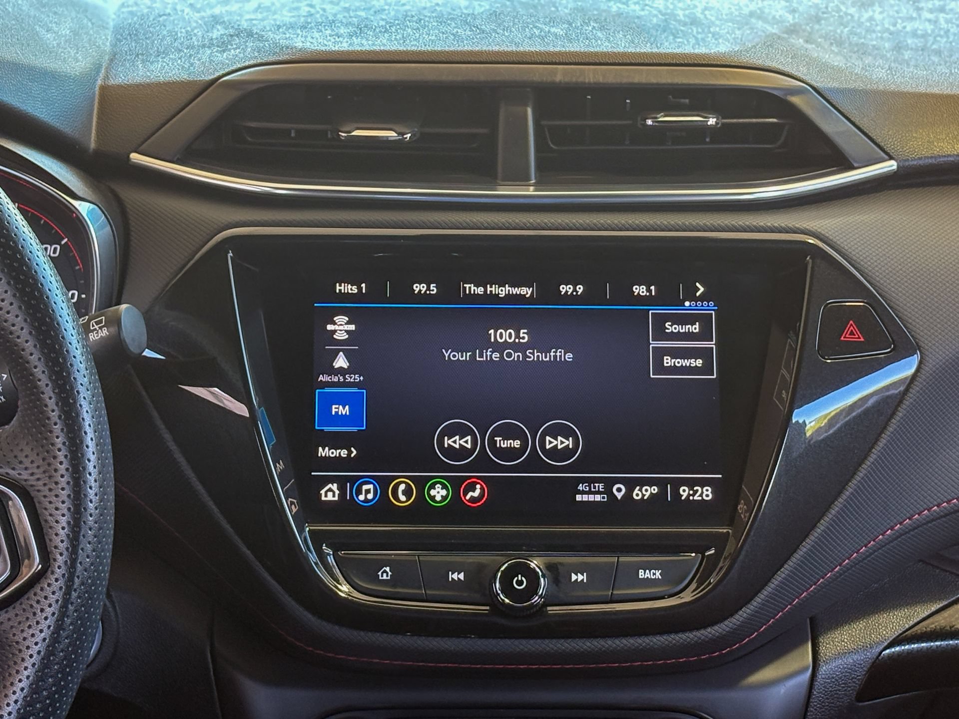 Used 2023 Chevrolet TrailBlazer RS w/ Convenience Package FWD image 13