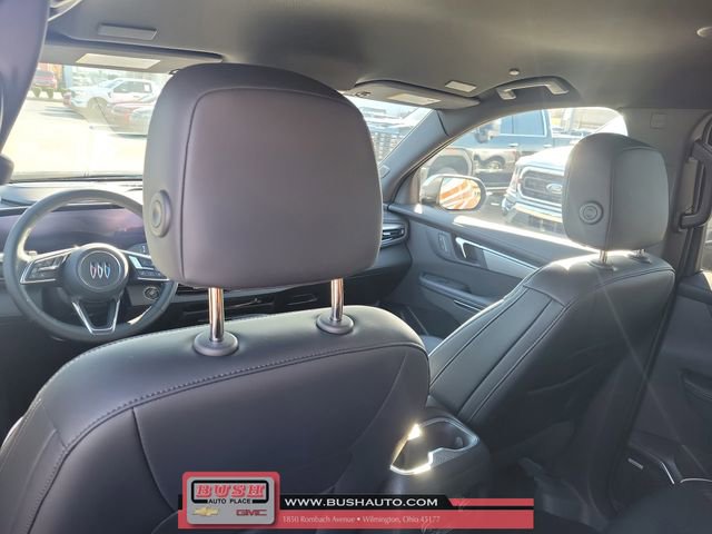 Used 2025 Buick Enclave Preferred image 16