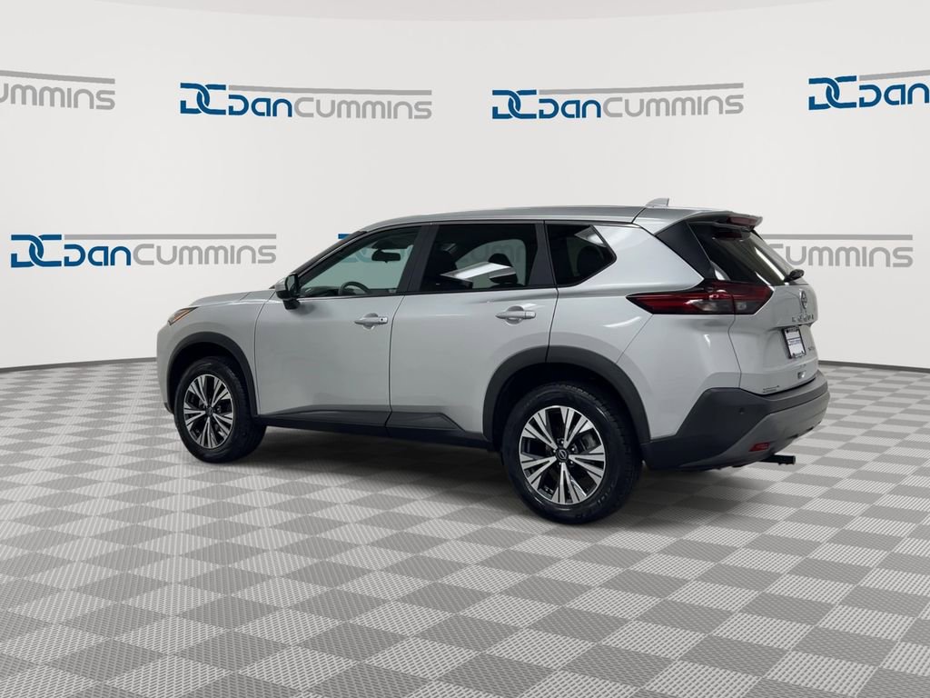 Used 2023 Nissan Rogue SV image 6