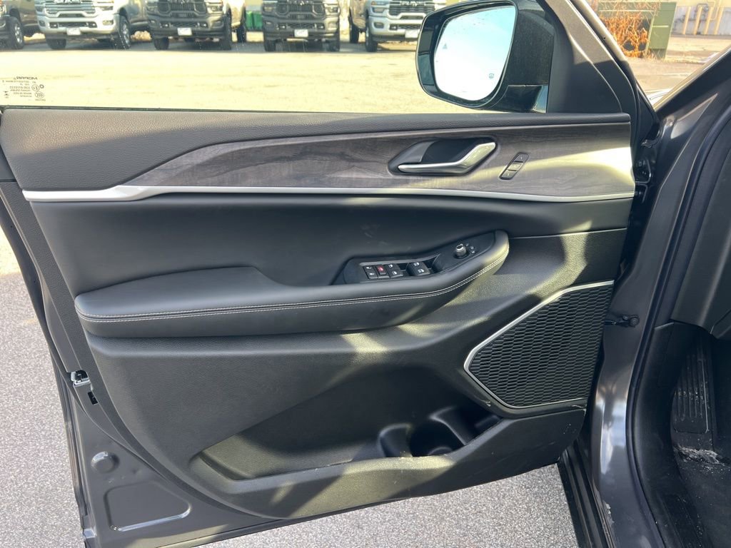 New 2026 Jeep Grand Cherokee Limited image 20