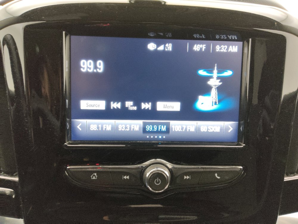 Used 2019 Chevrolet Traverse LT FWD image 25