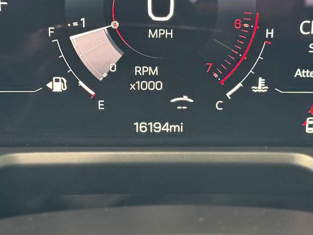 Used 2025 GMC Acadia Elevation w/ Elevation Premium Package FWD image 16