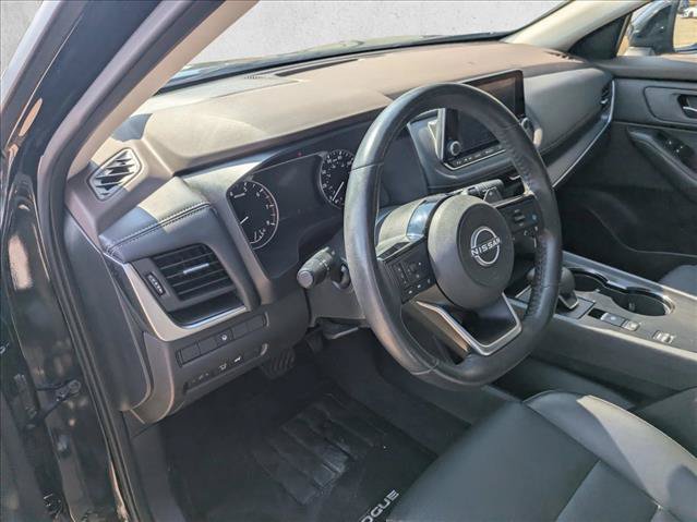 Used 2023 Nissan Rogue SV w/ SV Premium B Package FWD image 10