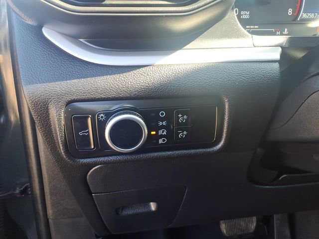 Used 2024 Ford Explorer XLT image 17