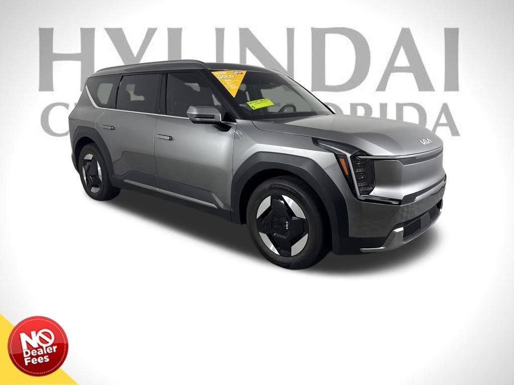 Used 2024 Kia EV9 Wind