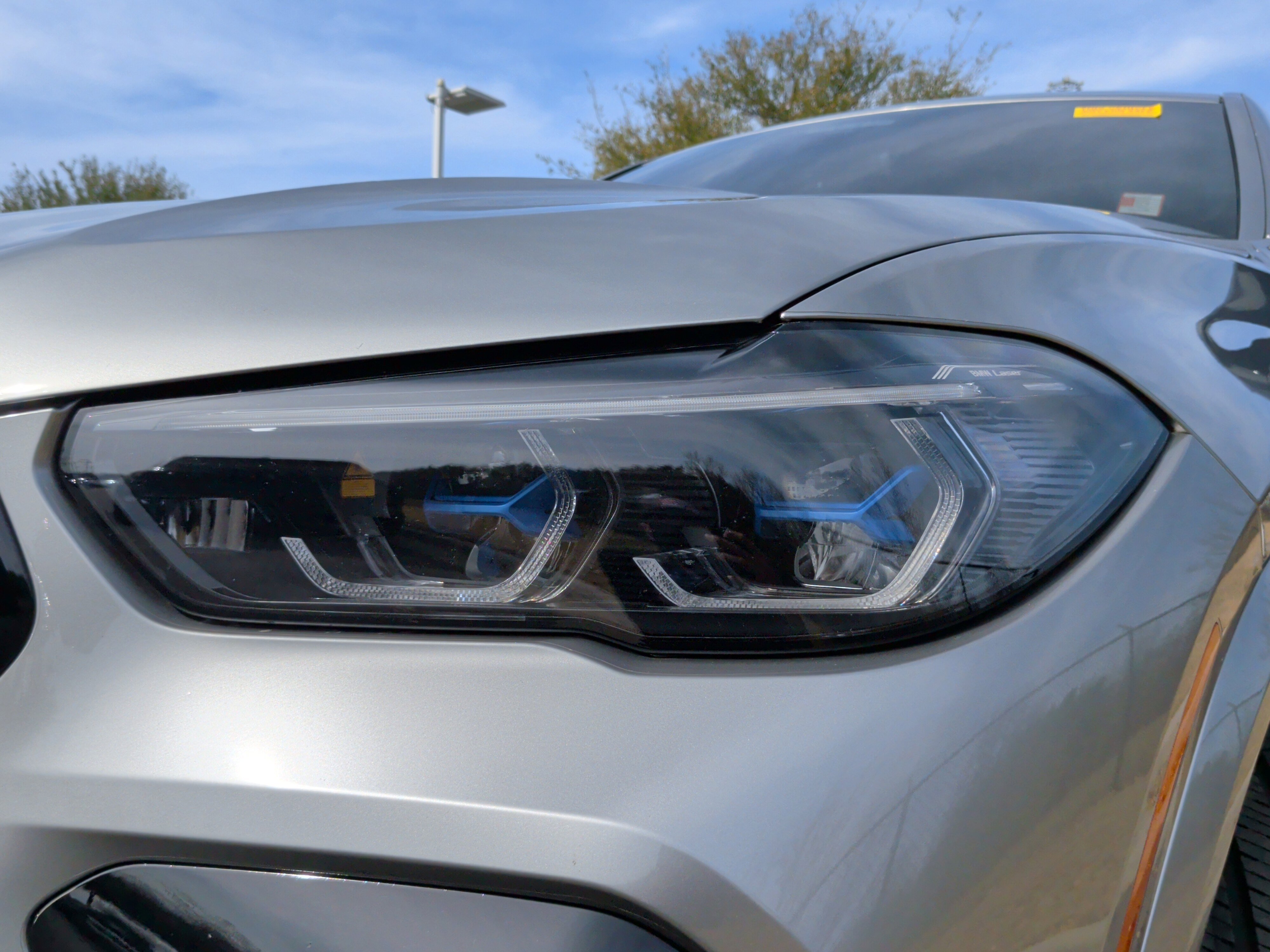 Used 2022 BMW X6 M Competition w/ Competition Package image 3