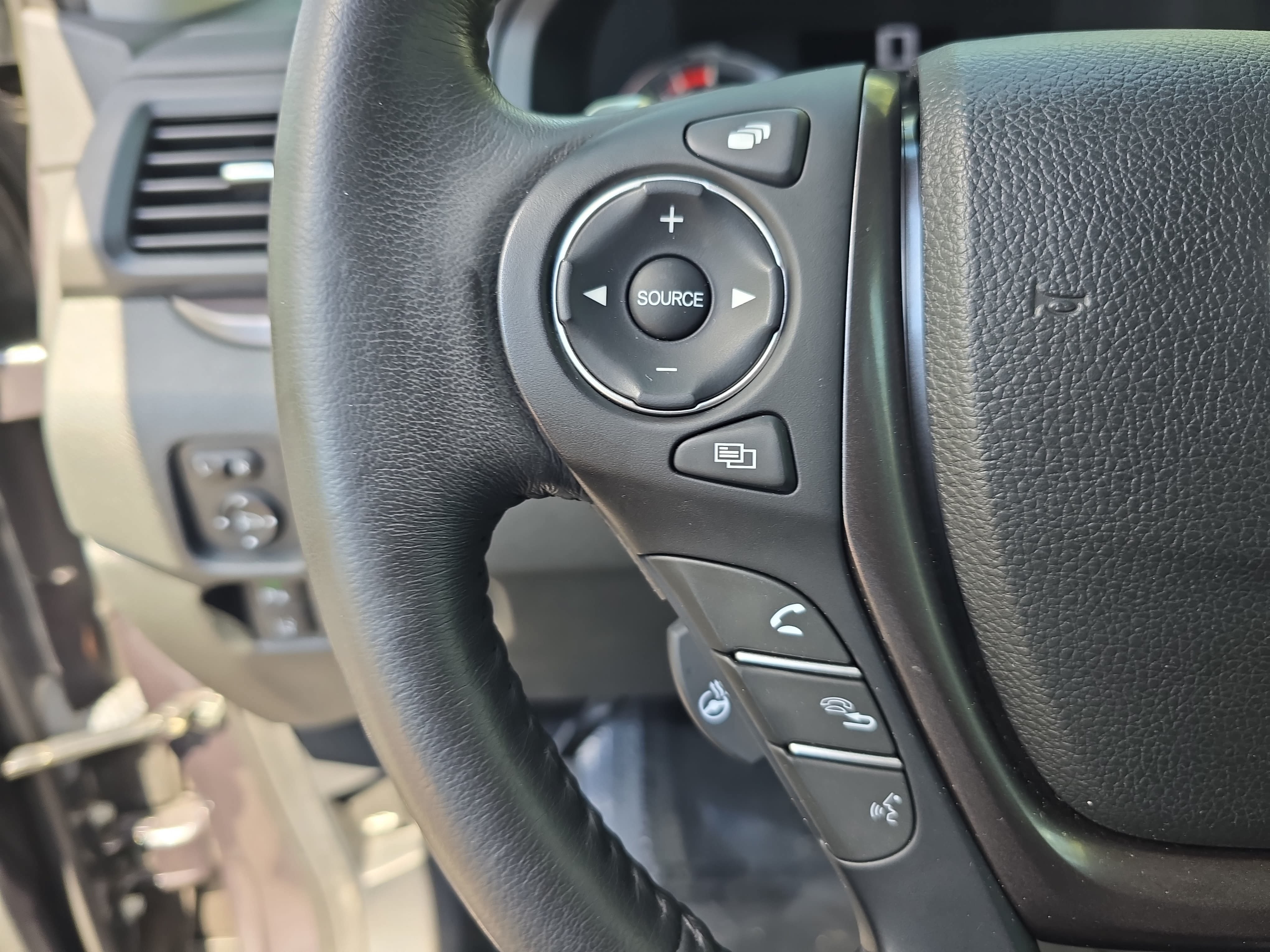 Used 2023 Honda Ridgeline RTL-E image 16