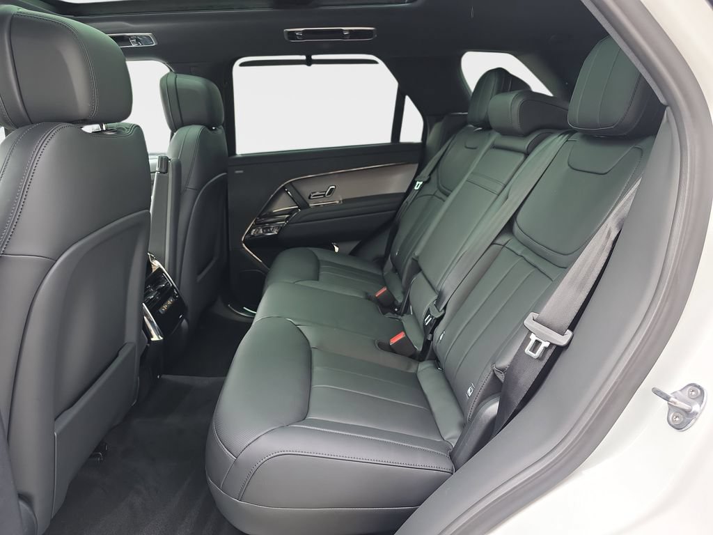 New 2026 Land Rover Range Rover Sport Dynamic SE AWD/4WD image 14