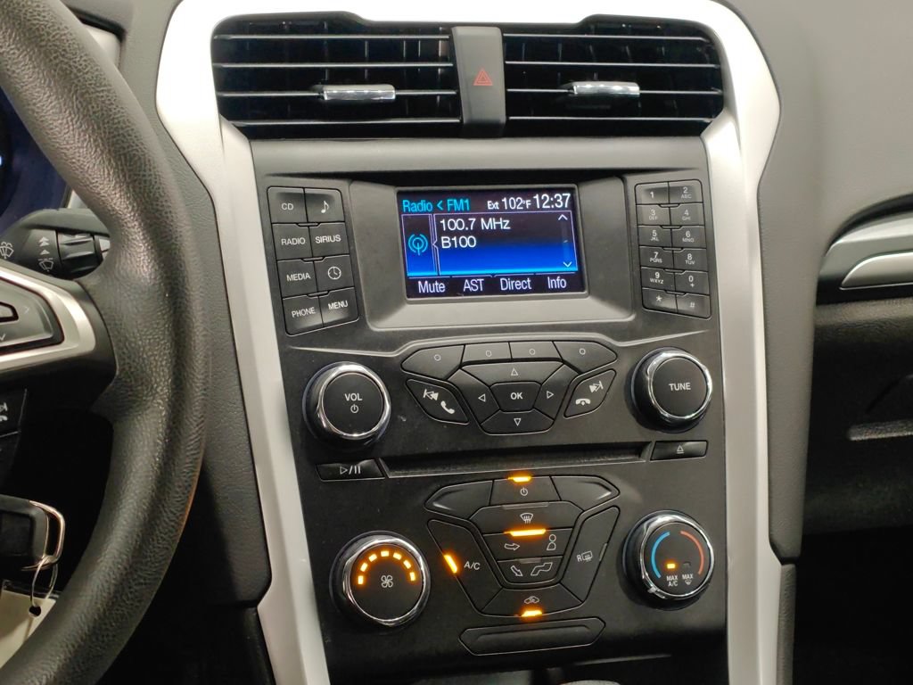 Used 2014 Ford Fusion SE FWD image 6