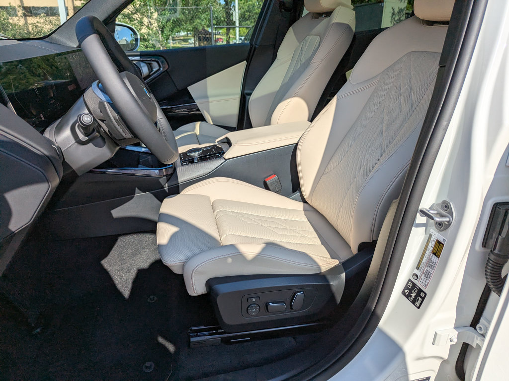 New 2026 BMW X3 xDrive30i w/ Convenience Package AWD/4WD image 12